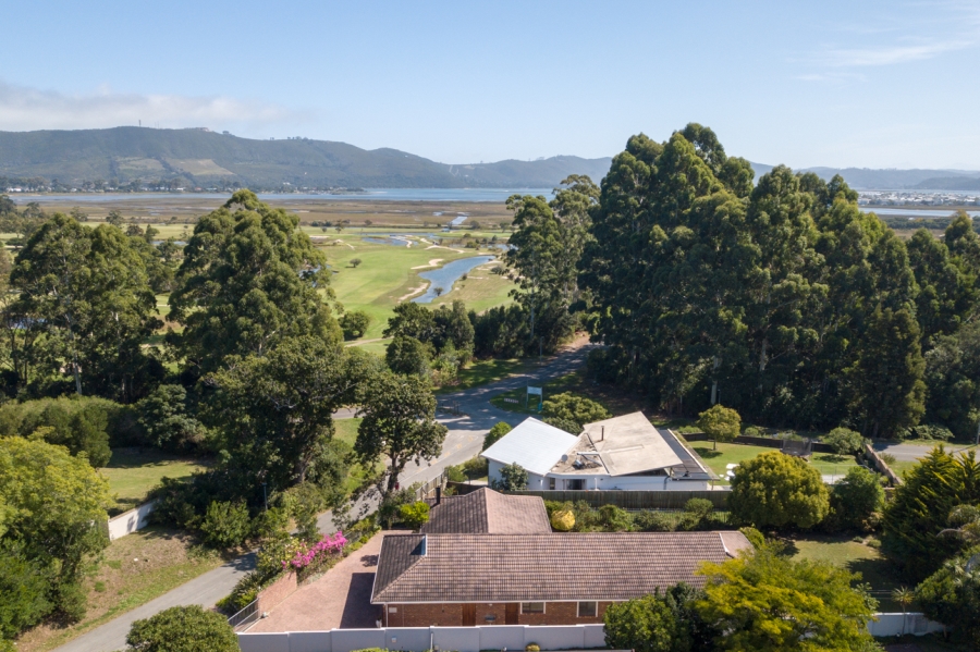 To Let 4 Bedroom Property for Rent in Hunters Home Western Cape